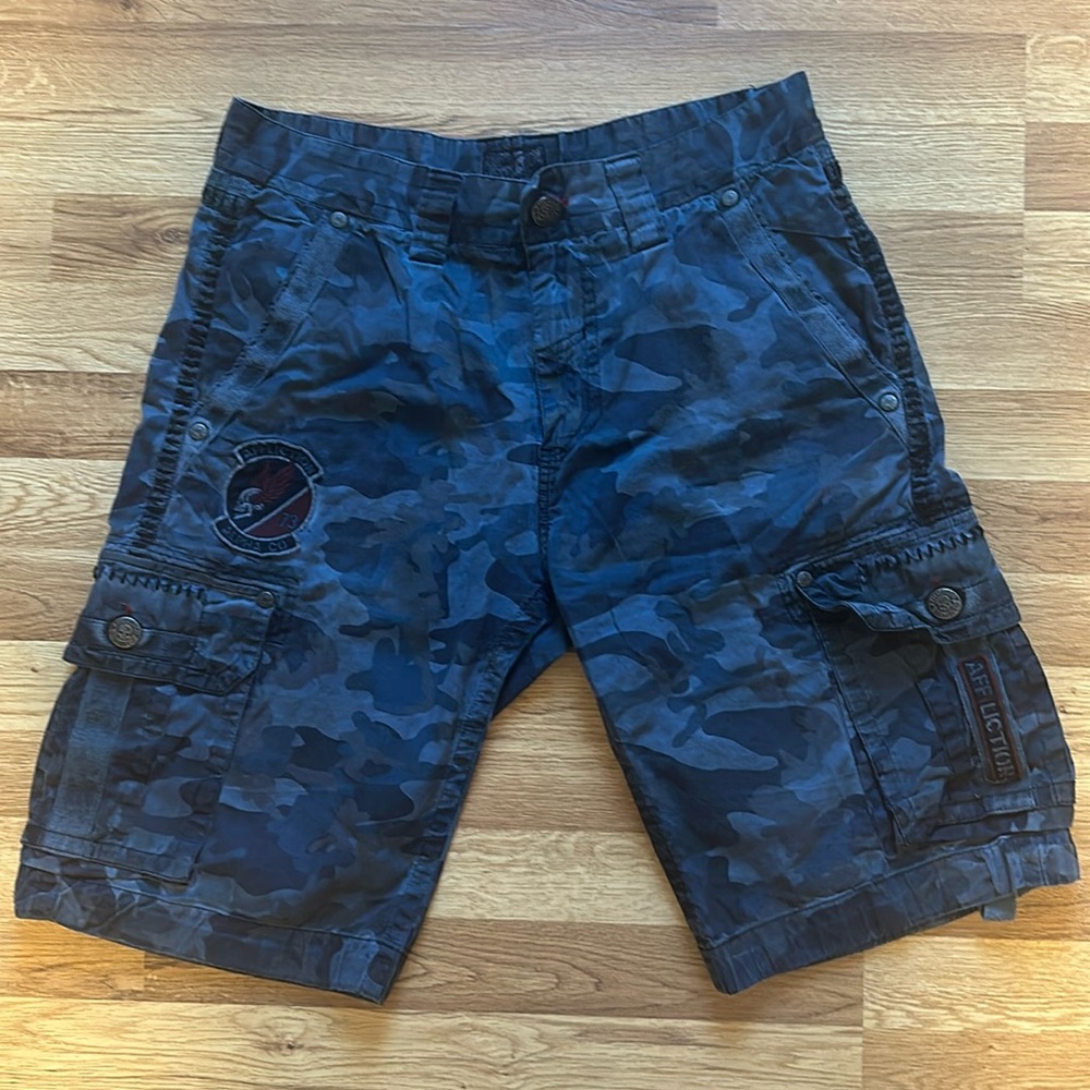 Men’s Affliction Cargo Shorts 33 Waist
